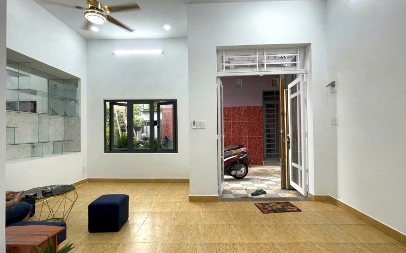 Bán nhà hẻm 1 sẹc (2m) đường 339, Phước Long B (quận 9), TP Thủ Đức 