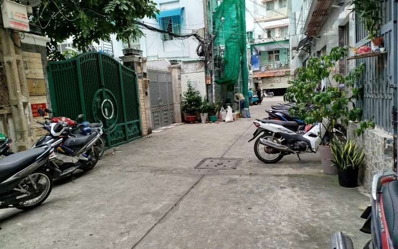 Chuyển nhượng Biệt thự cũ, đường Bùi Thị Xuân, phường 2 Tân Bình;